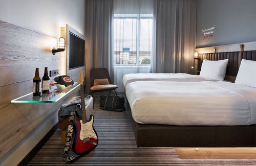 Pyrzowice Hotel | Moxy Katowice Airport