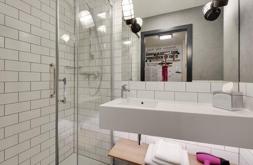 Pyrzowice Hotel | Moxy Katowice Airport