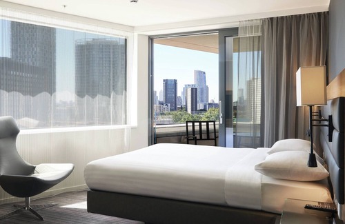 Stratford and New Town Hotel | MOXY London Stratford