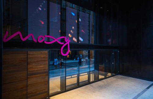 Financial District Hotel | Moxy NYC Downtown