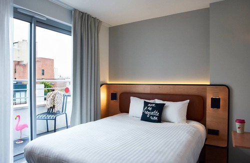 Quartier Saint-Ambroise Hotel | Moxy Paris Bastille France