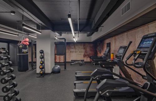 Downtown Phoenix Hotel | Moxy Phoenix Downtown