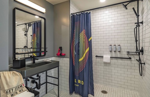 Downtown Phoenix Hotel | Moxy Phoenix Downtown