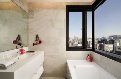 Jongno Hotel | Moxy Seoul Insadong