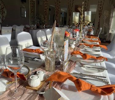 Creagh Hotel | Moycarn Lodge & Marina