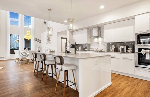 King County Casa | MP4: Luxurious Villa