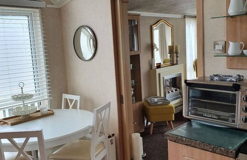 Camber Alquiler De RV | MP709 - 2B - Willerby Vogue