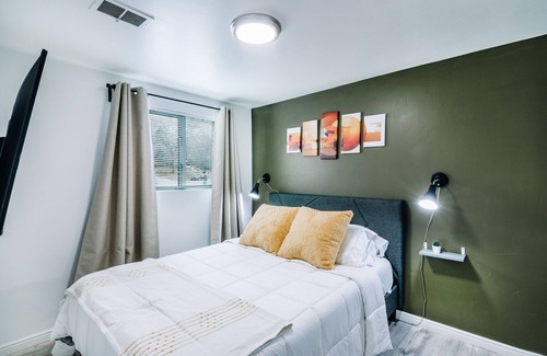 Downtown Salt Lake City Apartamento | Mr. 6 Center: Entire rental unit in Salt Lake City, Utah 2 Bed 1 Bath