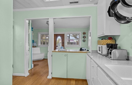 Harkers Island Casa | señor. Bennie's Cafe: casa de 2 dormitorios / 2 baños en Harkers Island, capacidad para 5