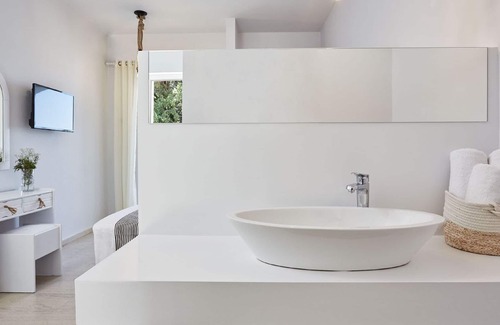 Acharavi Casa | Mr & Mrs White Corfu Couples Retreat Adults Only