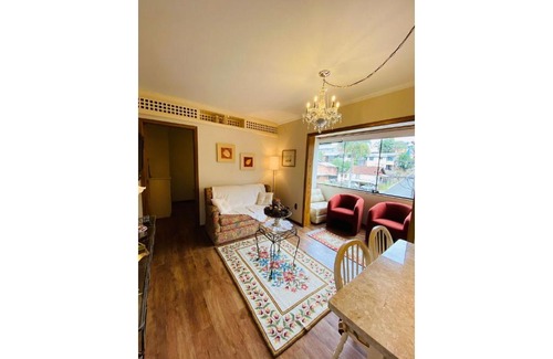 Floresta Apartamento | MRG - Acolhedor 2D no Centro de Gramado