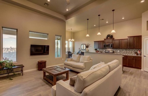 Las Cruces Casa | MS · Comfortable New Home with Organ Mountain Views!