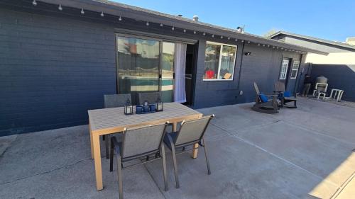 Sands West Neighborhood Casa | Msg for 5 percent off Glendale Casa Pool Yard 3 Bed 2 Bath