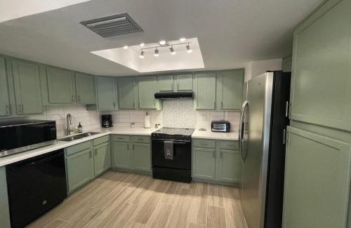 North Mountain Apartamento | Msg for 5off 3Bed2Bath KingKingQueenBeds N PHX