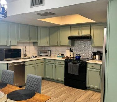 North Mountain Apartamento | Msg for 5off 3Bed2Bath KingKingQueenBeds N PHX