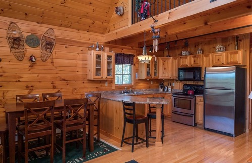 Greenwood Casa | Mt Abram Ski Chalet | 3 Bed, 2 Bath
