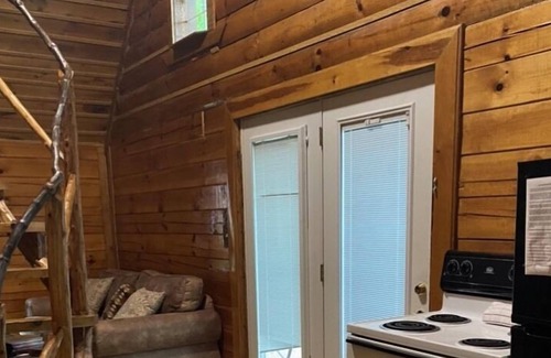 Slade Cabina | Mt Hideaway está en el corazón de Red River Gorge & Natural Bridge.