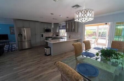 Lake Worth Casa | Mt Irvine Resort-Pool home/Close Beach/ Equestrian