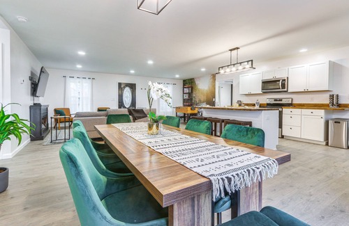 Mount Jackson Casa | Mt Jackson Home w/ Hot Tub ~ 2 Mi to Bryce Resort!