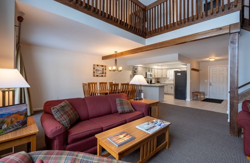 Lake Placid Condominio | Mt. Jo Lodge u39- Stay in the Heart of Lake Placid