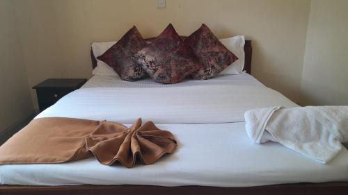 Naivasha Hotel | Mt Longonot Country Resort