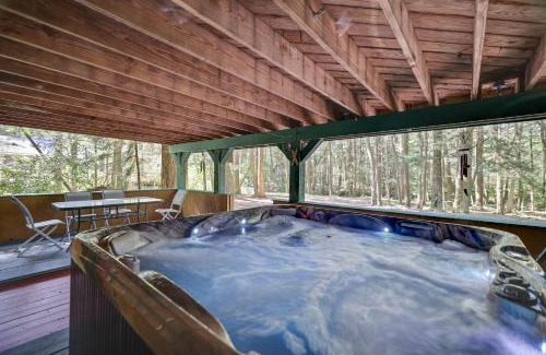 Pocono Pines Cabina | ⛰⛵️⛱Mt. Maplewood Lodge❤️Seasonal Specials ☆Poconos☆Cabin☆Hot⛷Tub☆Game Room☆