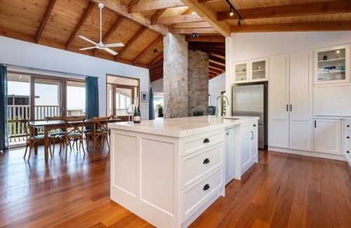 Mornington Peninsula Casa | Mt Martha Coastal Retreat | Heated Pool & Water Views