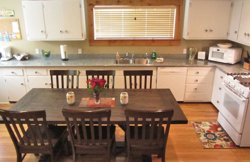 McCloud Casa | monte Shasta Vacation Home en McCloud Sleeps 10+, 415-577-5198