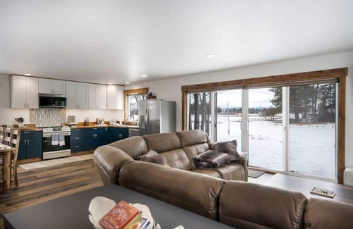Kalispell Casa | MT Views, Creekside, Sauna, Glacier Park Adventure