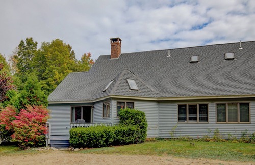Bartlett Casa | Mt. Washington Valley Get Away - near Hiking, Storyland & North Conway