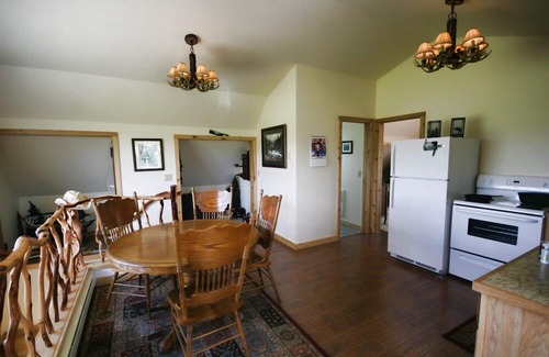 Livingston Cabina | MT Yellowstone River Retreat, de Chico Hot Springs