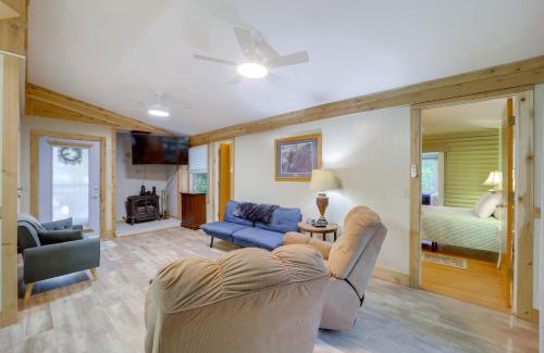 Newland Casa | Mtn Home with Deck and Community Amenities in Newland