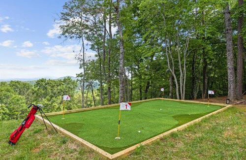 Morganton Casa | Mtn View and Game Room in Morganton Spacious Cabin!