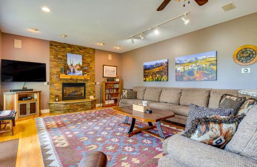 Warrior's Mark Casa | Mtn-View Breck Home with Hot Tub about 1 Mi to Ski Lift!