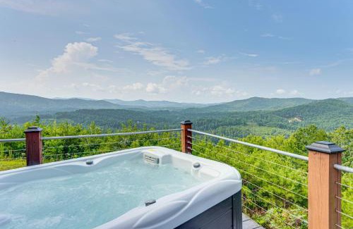 Murphy Casa | Mtn-View Cabin Deck and Pets Welcome in Murphy