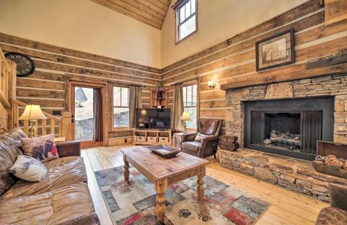 Franklin Casa | Mtn-View Cabin Deck, Grill and Fire Pit in Franklin