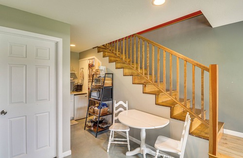 Eureka Apartamento | Mtn-View Eureka Apartment: Walk to Eateries!