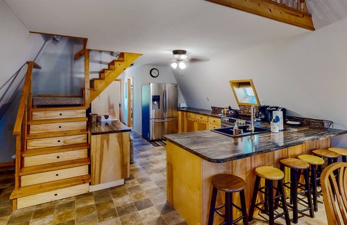Sturgis Casa | Mtn-view home + cabin with wrap-around deck, grill, streaming, washer/dryer, AC
