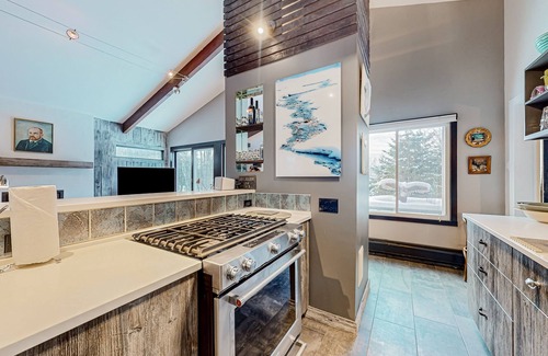 Stowe Hollow Casa | Mtn-view home with private hot tub, deck, outdoor shower, grill, & wood stove
