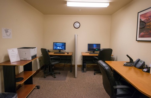 Crested Butte Apartamento | Mtn View King Room | Swimming Pool + Gym
