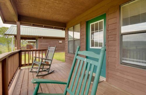 Mountain View Casa | Mtn-View Porch Arkansas Cabin Near White River