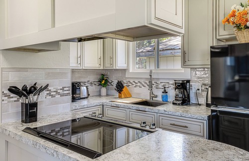 Stevensville Cabaña | Mtn-View Stevensville Cottage: Hike, Fish, Explore
