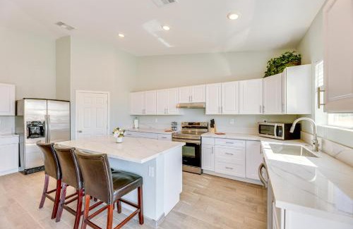 Casa Grande Casa | Mtn Views Spacious Family Home in Casa Grande!