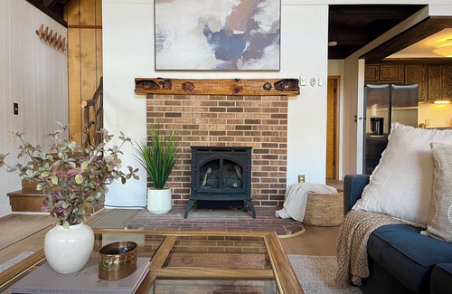 Boone Chalet De Esquí | MtView TheaterGameRm Heated Floors Fire-pit Playground Tennis and Basketball