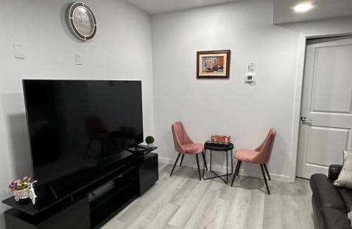 Northeast Edmonton Apartamento | Muaysh Cozy Family suite - Londonderry Mall