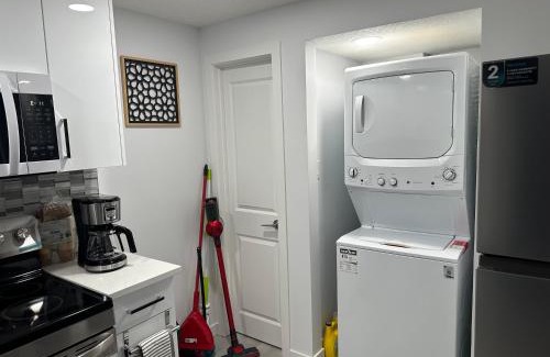 Northeast Edmonton Apartamento | Muaysh Cozy Family suite - Londonderry Mall