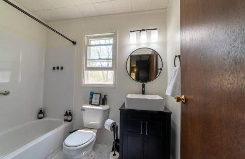 Cheboygan Casa | Mud Creek Cottage