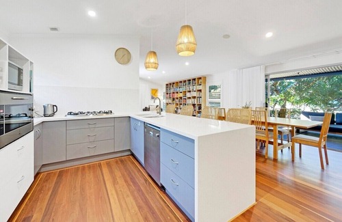 Mudjimba Casa | Mudjimba Beach Haven - 2 min walk to water!