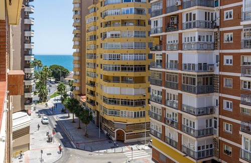 La Malagueta Apartamento | Muelle Uno Studio with Sea View