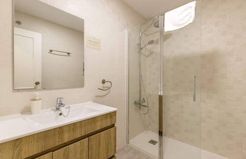 La Malagueta Apartamento | Muelle Uno Studio with Sea View